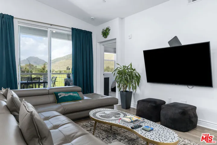 915 Madonna Rd 302, San Luis Obispo, California 93405