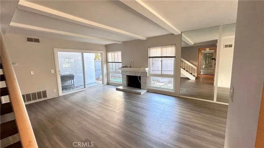 636 Lakeview Lane 1, Costa Mesa, California 92626