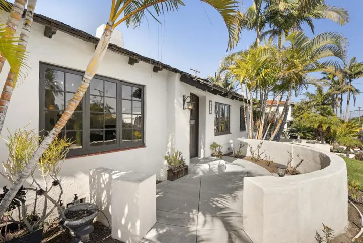 2906 Locust, San Diego, California 92106