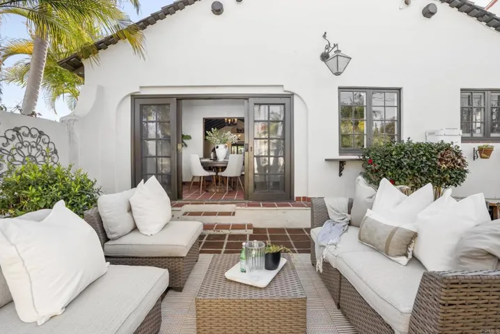 2906 Locust, San Diego, California 92106