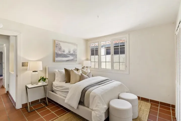 2906 Locust, San Diego, California 92106