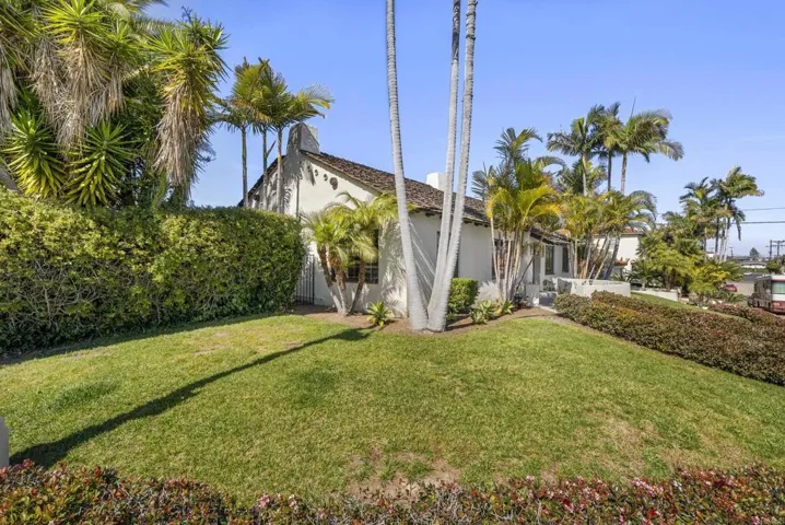 2906 Locust, San Diego, California 92106