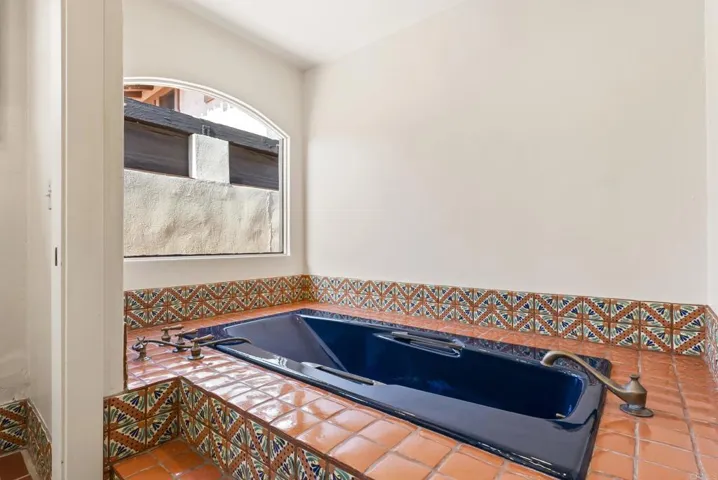 2906 Locust, San Diego, California 92106
