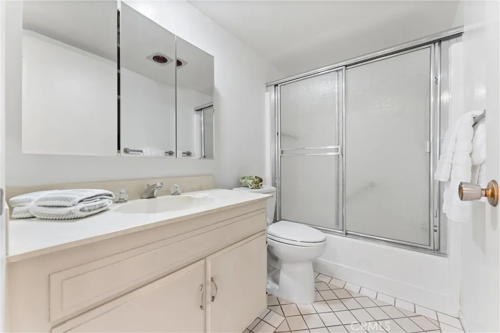 3271 San Amadeo P, Laguna Woods, California 92637 home-pic-26