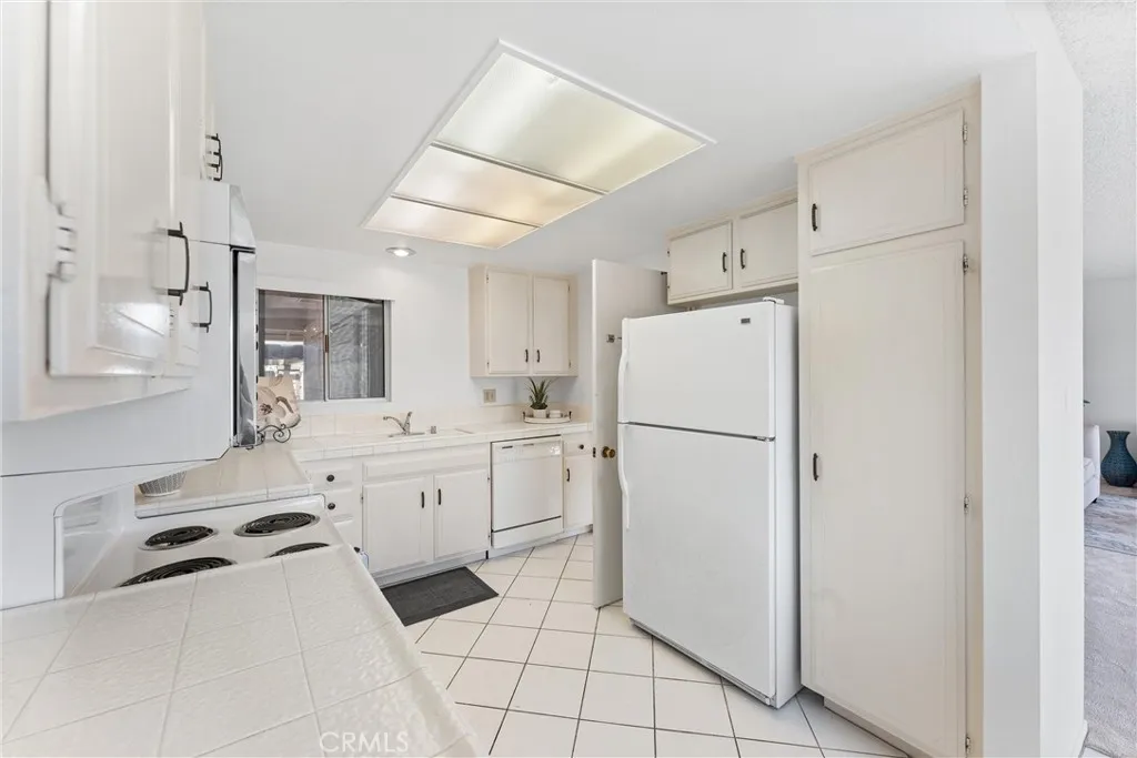 3271 San Amadeo P, Laguna Woods, California 92637 home-pic-13