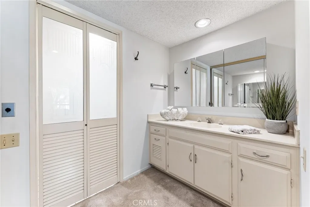 3271 San Amadeo P, Laguna Woods, California 92637 home-pic-24
