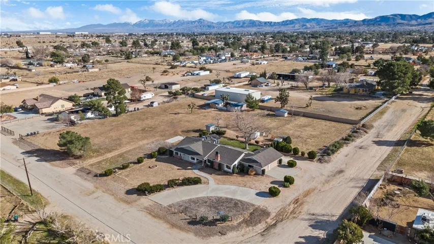2350 W Avenue M8, Palmdale, California 93551
