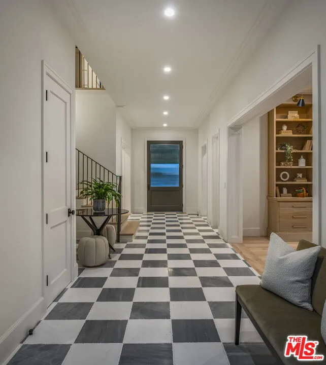 2601 Hutton Drive, Beverly Hills, California 90210 home-pic-39