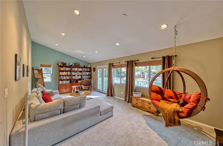 196 E Montecito Avenue, Sierra Madre, California 91024