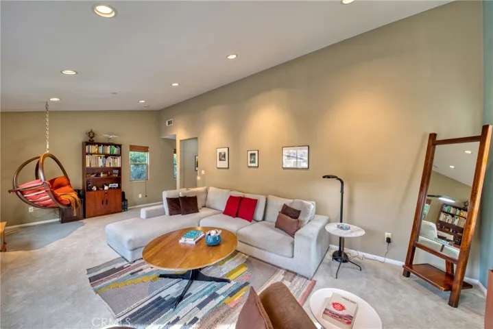 196 E Montecito Avenue, Sierra Madre, California 91024