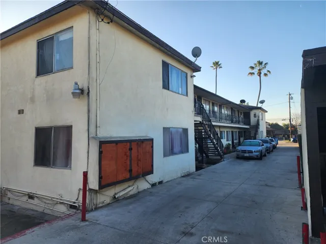 1249 W 107th Street, Los Angeles, California 90044