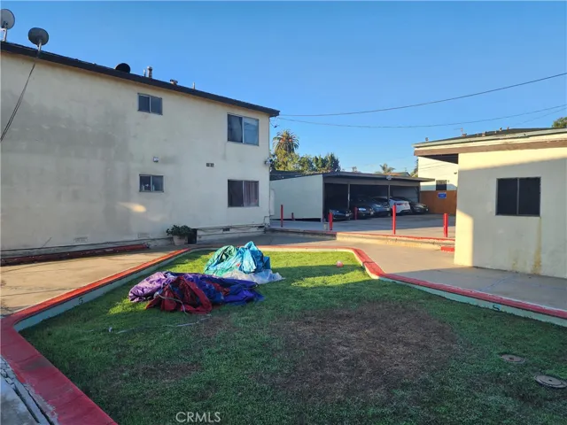 1249 W 107th Street, Los Angeles, California 90044