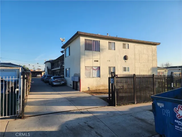 1249 W 107th Street, Los Angeles, California 90044