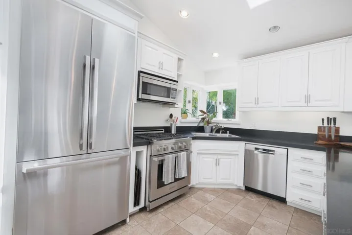 684 Arden Dr, Encinitas, California 92024