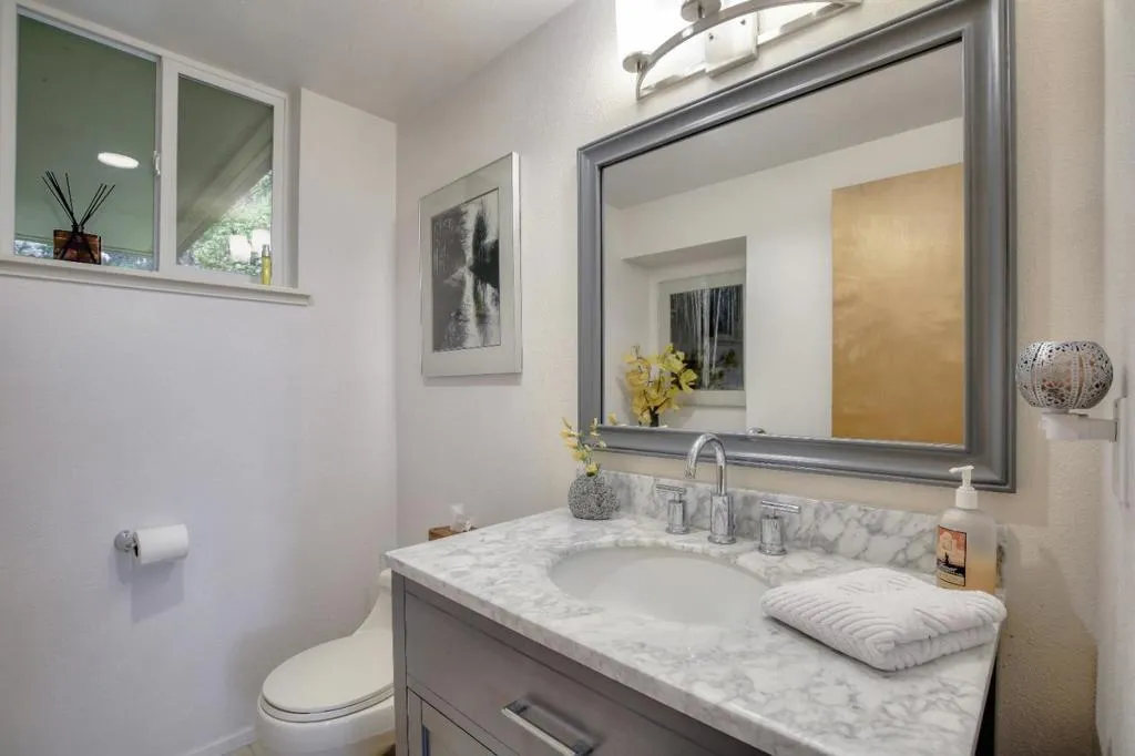 1925 Caterina Way, Royal Oaks, California 95076 home-pic-6