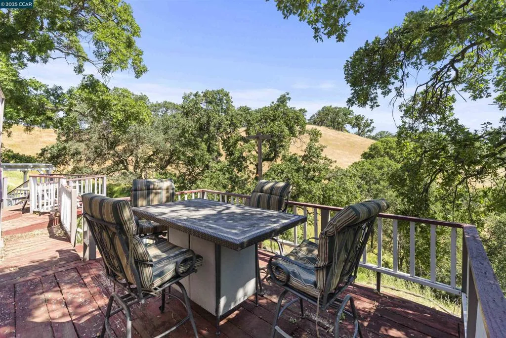 1585 Lower Trail Rd, Clayton, California 94517 home-pic-31