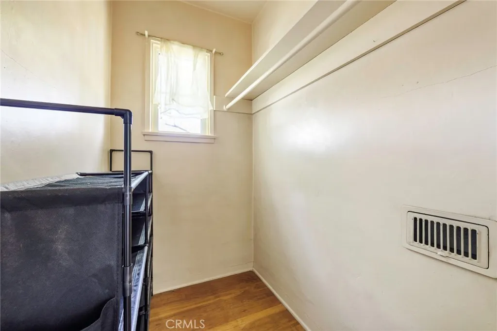 4660 Cover Street, Riverside, California 92506 home-pic-16