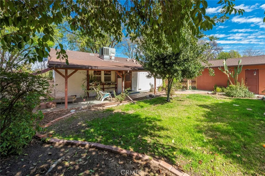 4660 Cover Street, Riverside, California 92506 home-pic-40