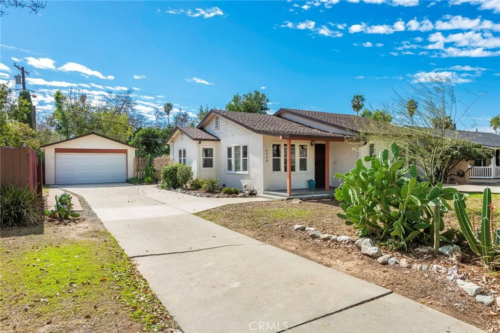 4660 Cover Street, Riverside, California 92506 home-pic-2