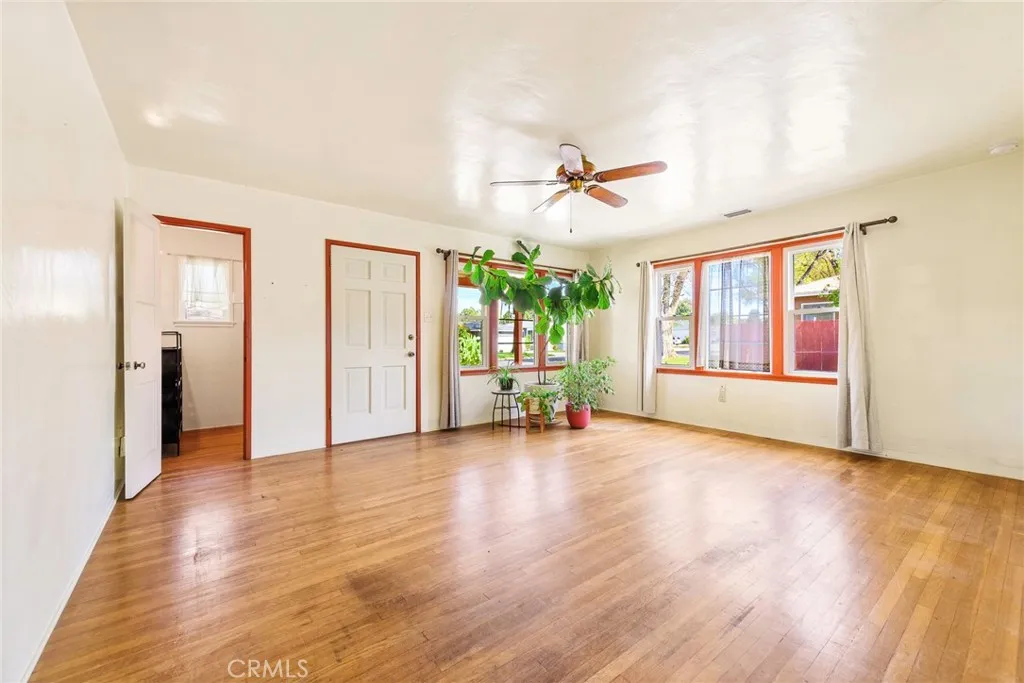 4660 Cover Street, Riverside, California 92506 home-pic-14
