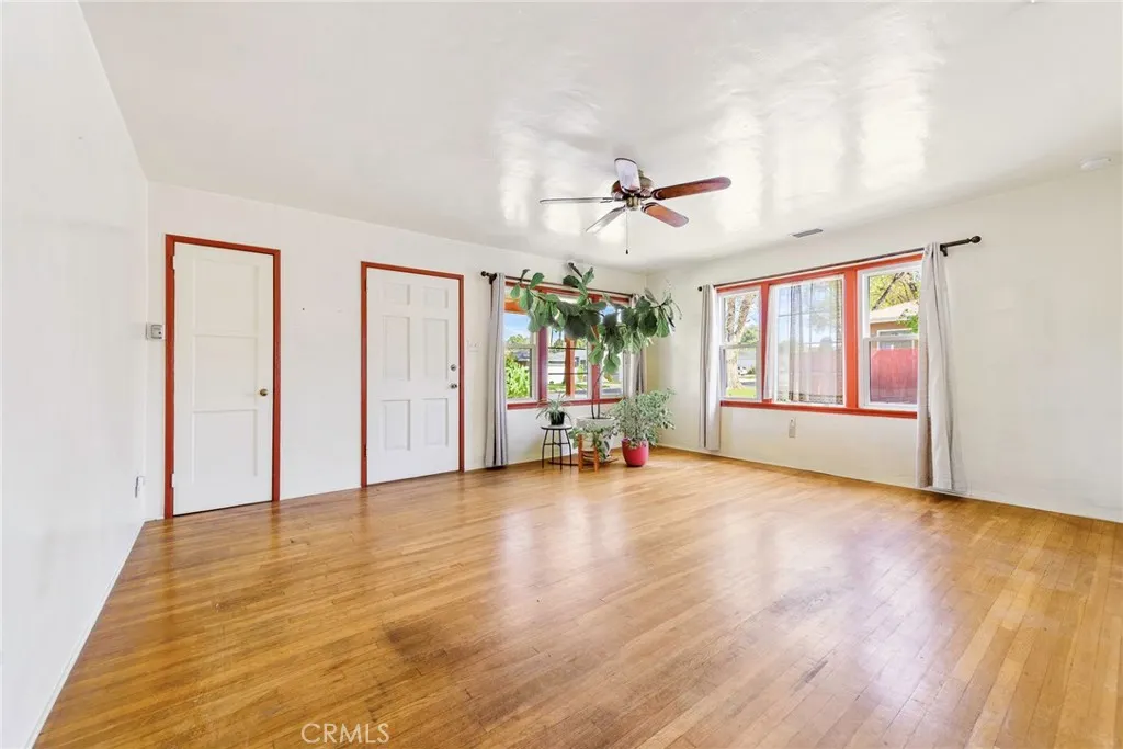 4660 Cover Street, Riverside, California 92506 home-pic-13
