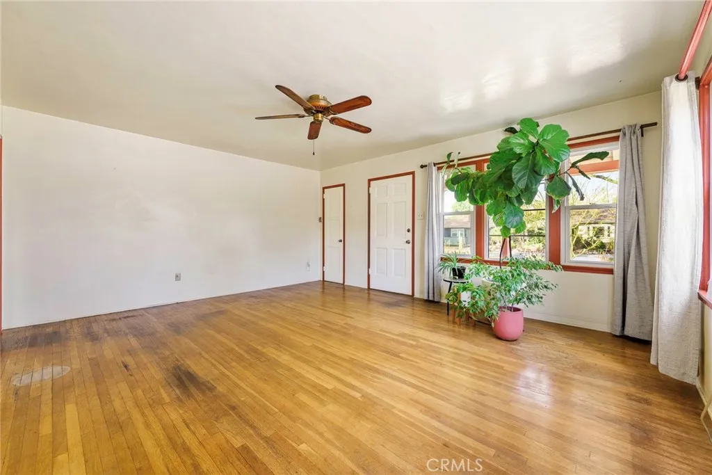 4660 Cover Street, Riverside, California 92506 home-pic-15