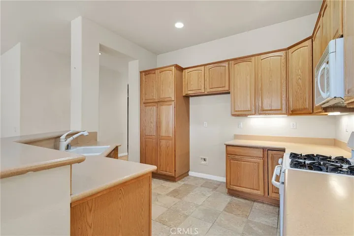 19486 Crystal Springs Lane, Apple Valley, California 92308