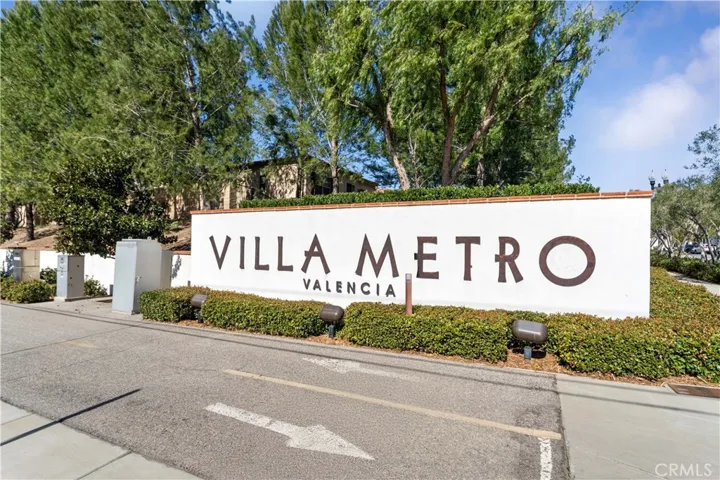 21957 Propello Dr, Saugus, California 91350