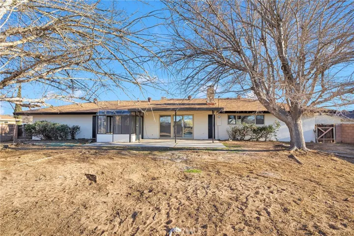 14018 Jicarilla Road, Apple Valley, California 92307