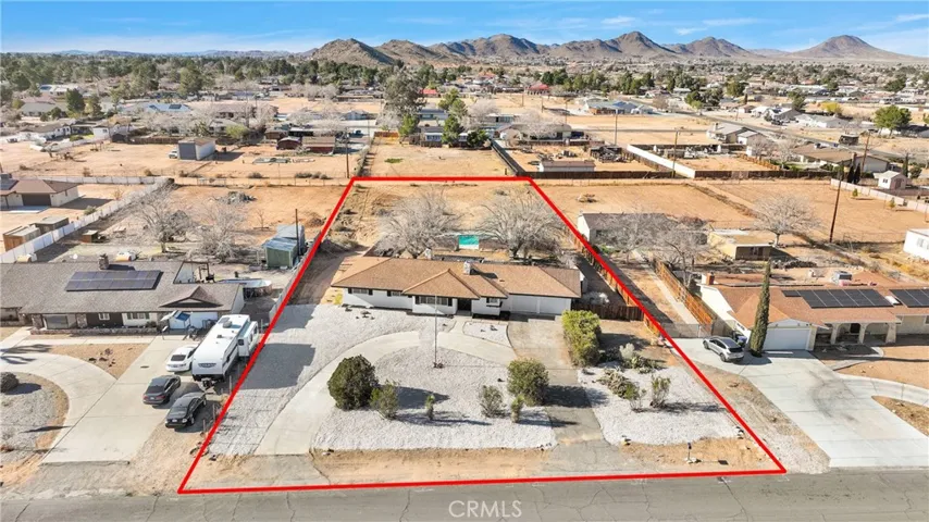 14018 Jicarilla Road, Apple Valley, California 92307