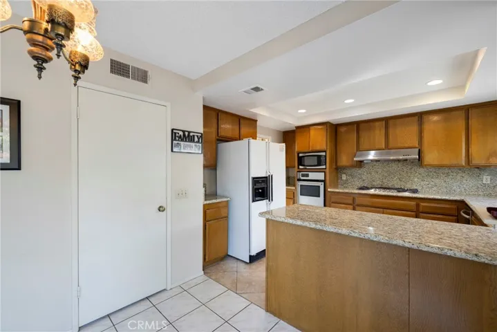 Kitchen features a walk-in Pantry