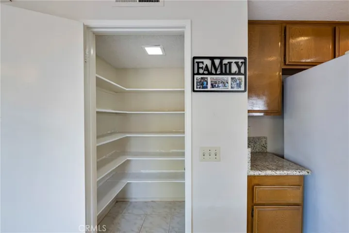 Kitchen features a walk-in Pantry