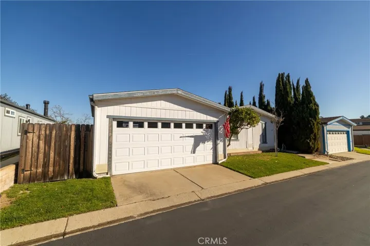 1106 Devonshire Place 22, Santa Maria, California 93455