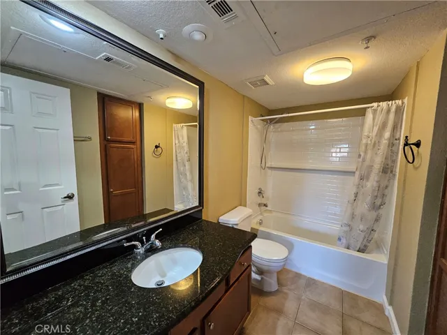 1035 La Terraza Circle 101, Corona, California 92879