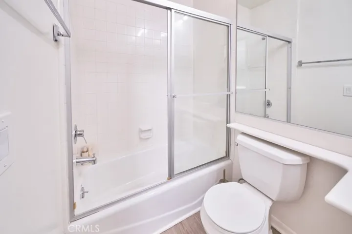 1617 S Beverly Glen Boulevard 303, Los Angeles, California 90024