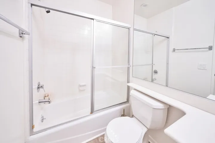 1617 S Beverly Glen Boulevard 303, Los Angeles, California 90024