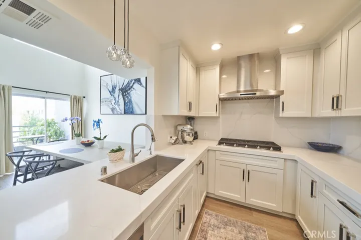1617 S Beverly Glen Boulevard 303, Los Angeles, California 90024