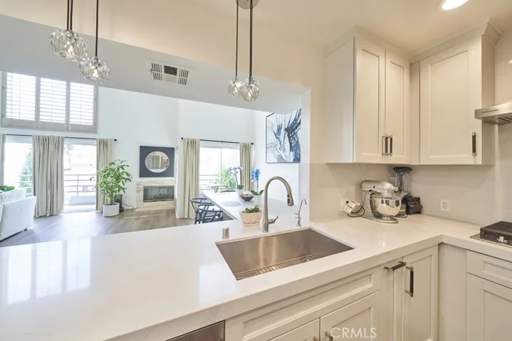 1617 S Beverly Glen Boulevard 303, Los Angeles, California 90024