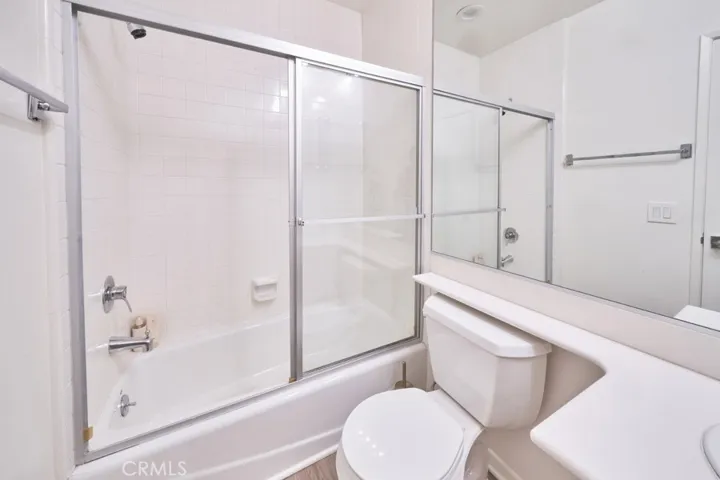 1617 S Beverly Glen Boulevard 303, Los Angeles, California 90024