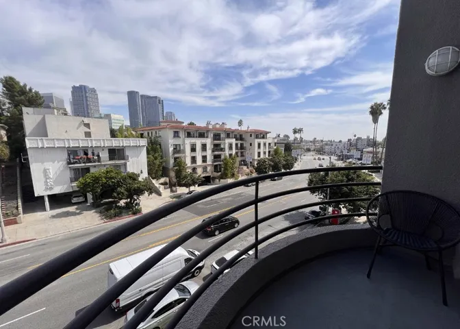 1617 S Beverly Glen Boulevard 303, Los Angeles, California 90024