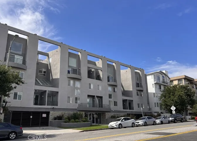 1617 S Beverly Glen Boulevard 303, Los Angeles, California 90024