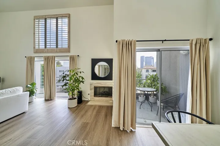 1617 S Beverly Glen Boulevard 303, Los Angeles, California 90024