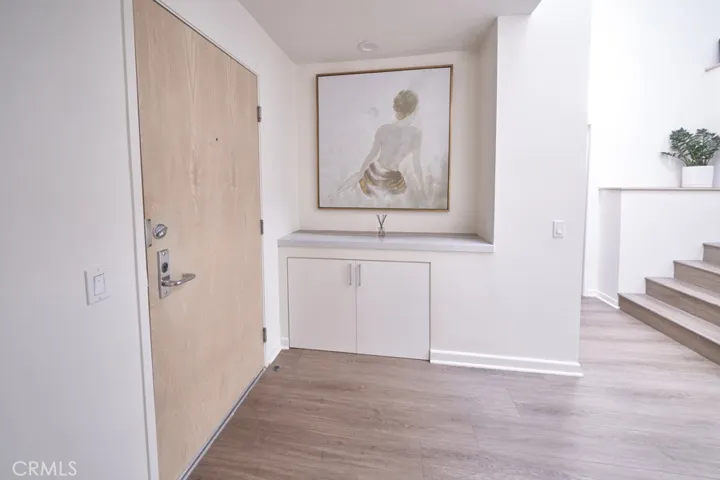 1617 S Beverly Glen Boulevard 303, Los Angeles, California 90024