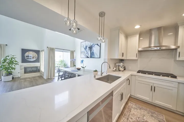 1617 S Beverly Glen Boulevard 303, Los Angeles, California 90024