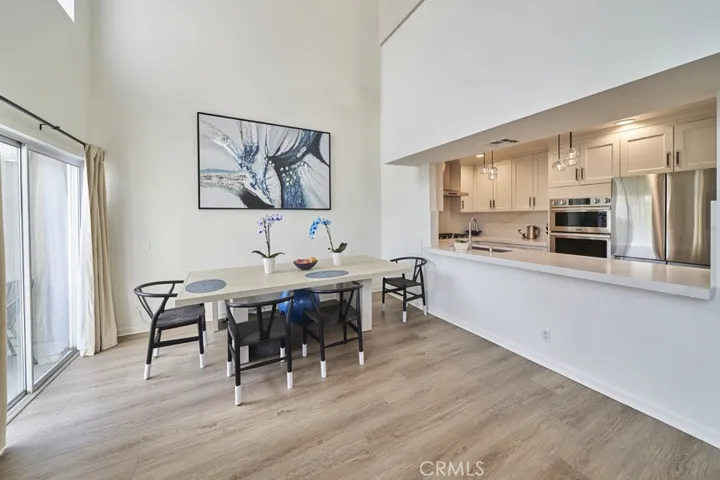 1617 S Beverly Glen Boulevard 303, Los Angeles, California 90024