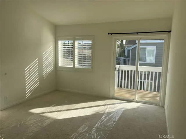 Vaulted ceilings in LR