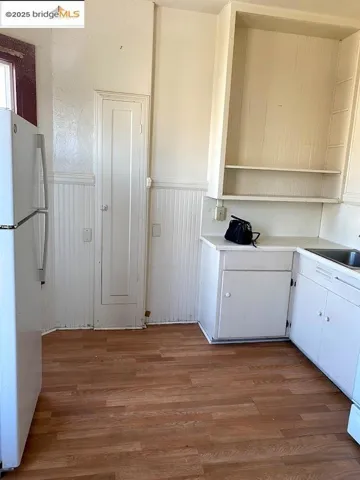 44 W. Acacia Street, Stockton, California 95202