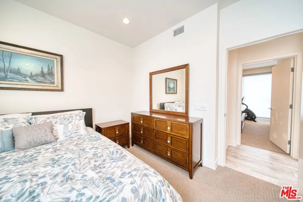 2205 Selig Drive, Los Angeles, California 90026 home-pic-25