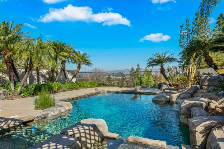 5991 East Marsha Circle, Anaheim Hills, California 92807
