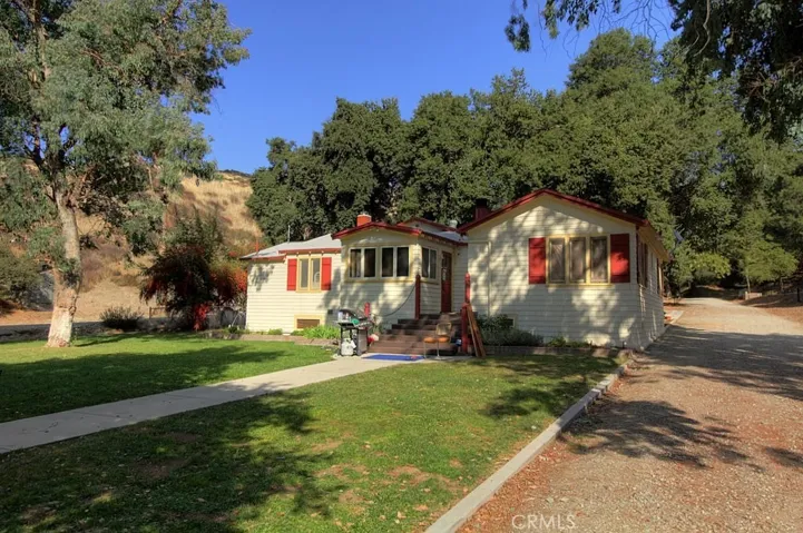 41120 Ute, Cherry Valley, California 92223